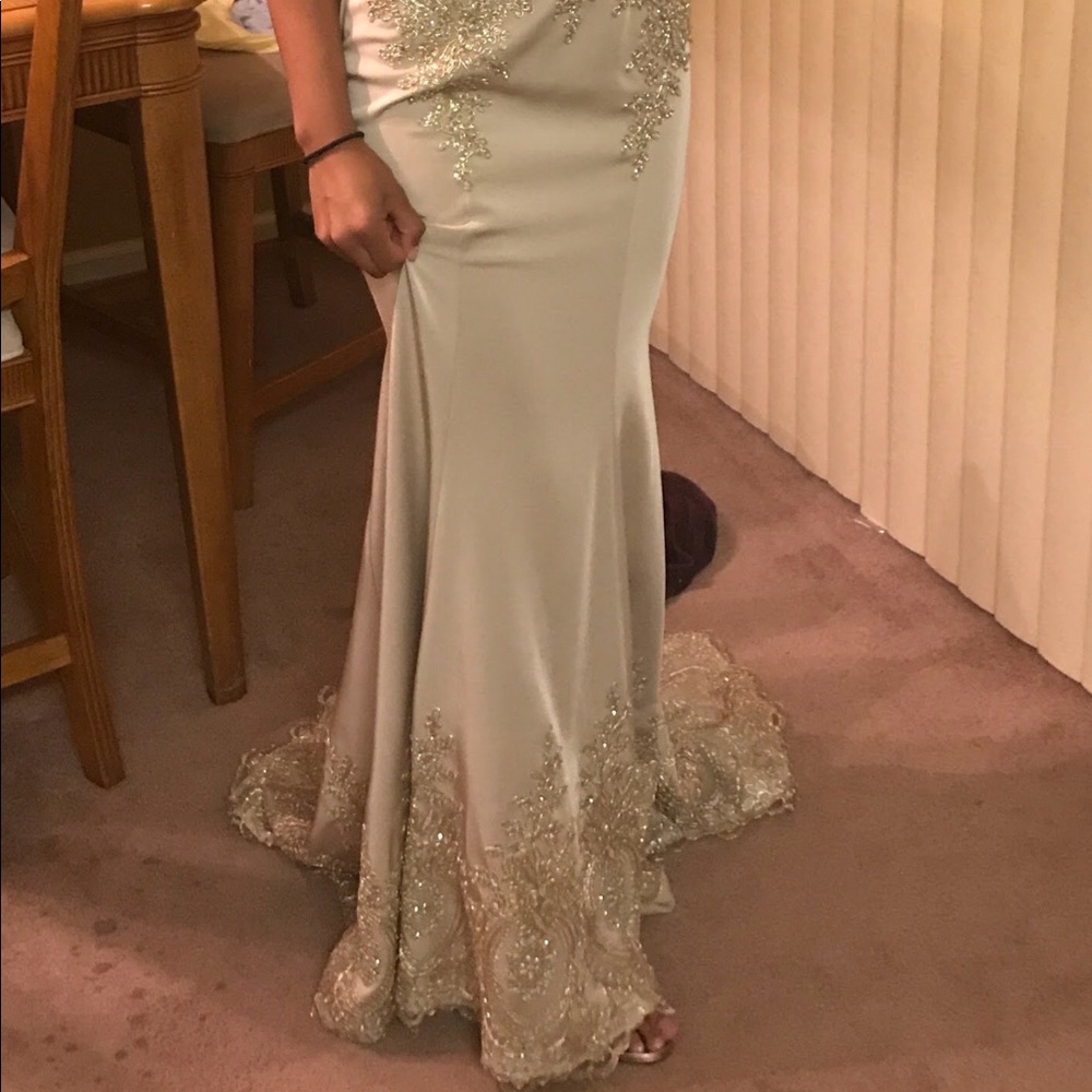 Prom dress - Picture 2 of 2